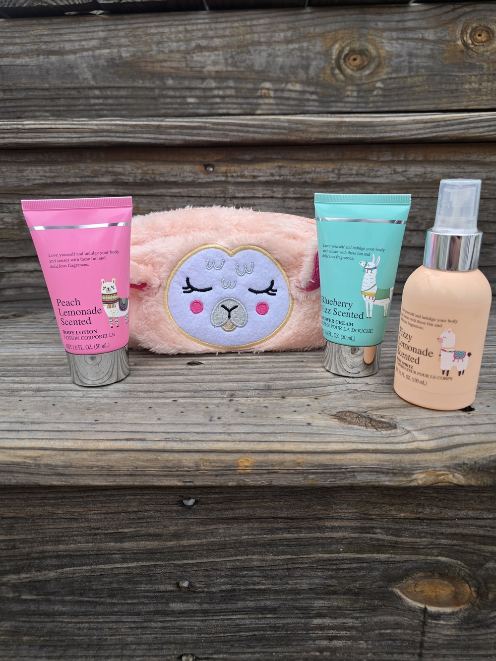 4pc. Llama Body Care Set - Picture 3 of 5